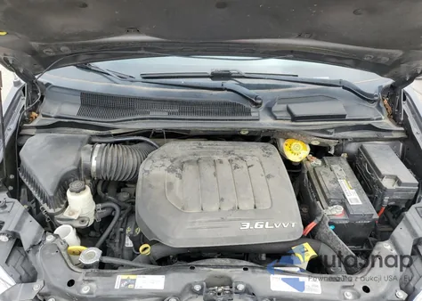 2016 Chrysler Town & Country Touring from USA, damaged, VIN 2C4RC1BG7GR268140